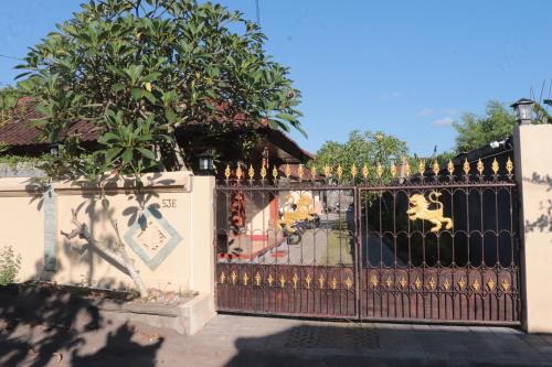 By Pass Ngurah Rai House | Griya Mozaik