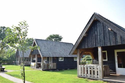 Voorthuizen House | Groepsverblijf (18p) – 3 Houtlodges bij elkaar op Vakantiepark De Boshoek