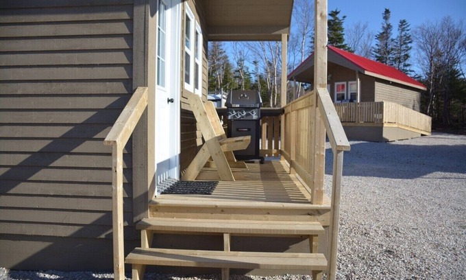 Rocky Harbour House | Gros Morne Tiny Chalets