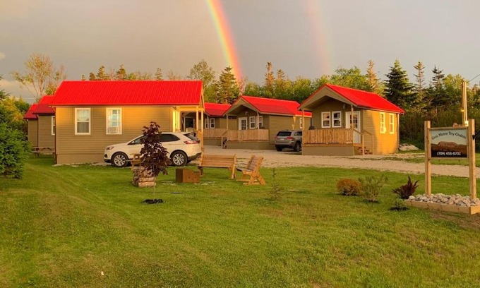 Rocky Harbour House | Gros Morne Tiny Chalets