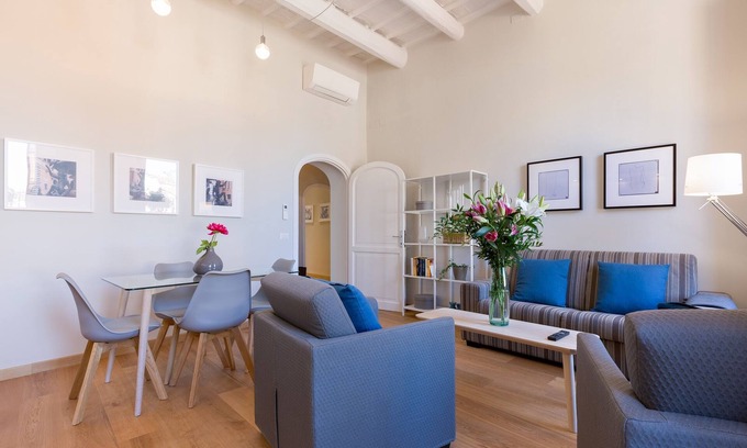 Rione VII Regola Apartment | Grotta Pinta 11 | Bright and spacious in the center of Rome