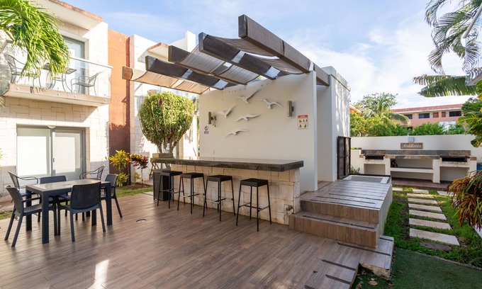 Playacar Fase II Apartment | Ground Fl Studio, Nice area, 2 pools, 15 min walk to beach