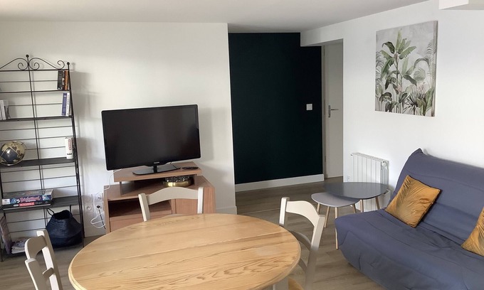 LHoumeau Apartment | Ground floor apartment with terrace - 4 people La Rochelle - commune de L'Houmeau