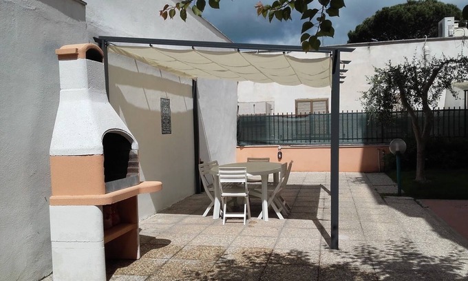 Sabaudia Apartment | Ground floor apartment with independent garden in the center of Sabaudia