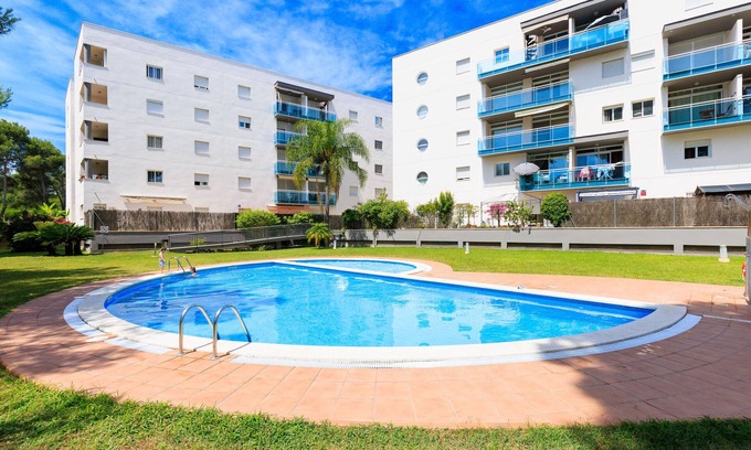 Cap de Salou Apartment | Ground floor duplex large terrace UHC GOLDEN PINEDA APARTMENTS 206