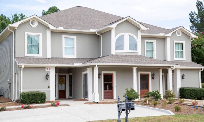 Country Club House | Ground Floor Golf Course Condo