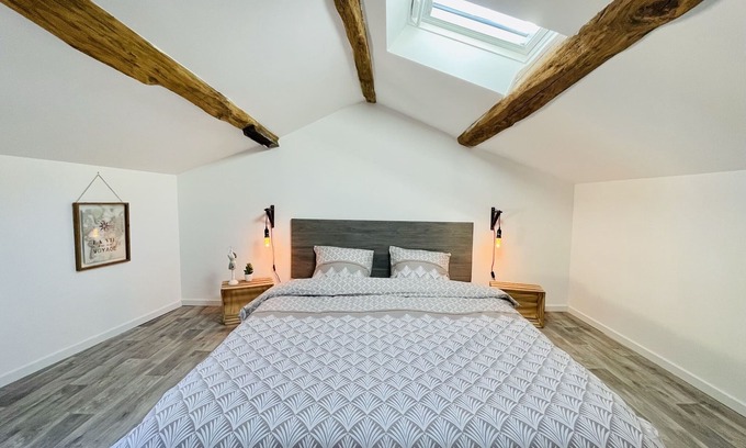 Lusignan House | Group gîte near Futuroscope and Poitiers. Pets allowed