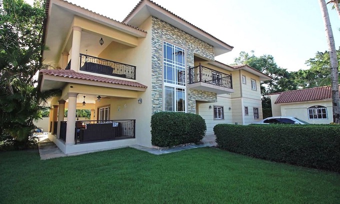 La Esplanada Villa | Guest-friendly 14BD complex in central Sosua, 2 pools, fast Internet, cable TV