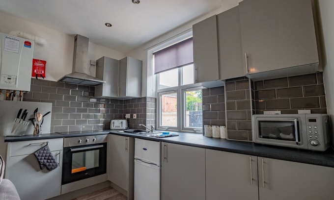 Worcester Apartment | Guest Homes | Bromyard Flat 2