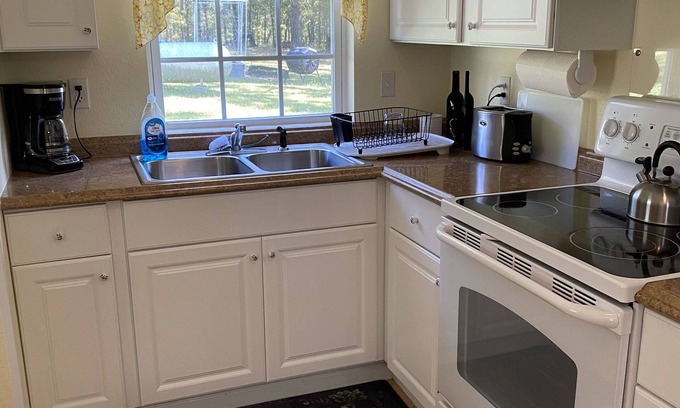 Pottersville House | Guest House 10 miles from West Plains MO and 8 miles to North Fork river venue