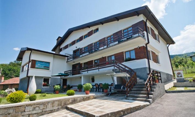 Gabrovo House | Guest House Balkanski Kat