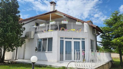 Shabla House | Guest house FantasY