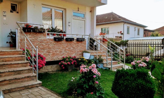 Ohrid Apartment | Guest House Gina