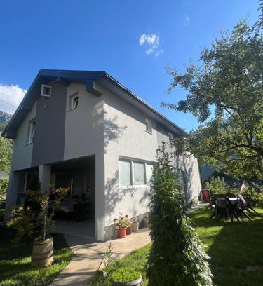 Vusanje House | Guest House Kollata