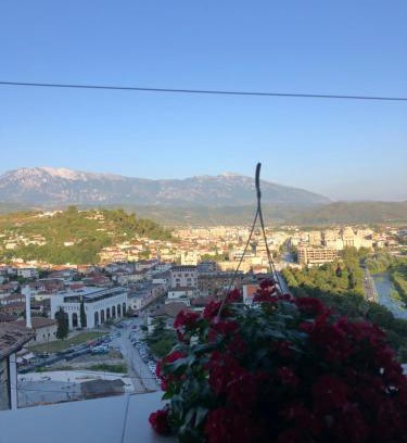 Berat House | Guest House LION