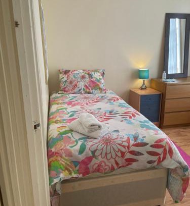 Highbury House | Guest House quarto cama box Finsbury Park