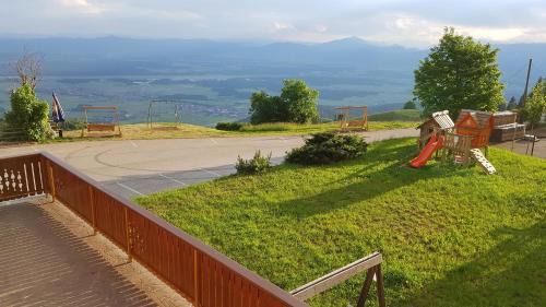 Ambroz pod Krvavcem House | Guest house Pr Ambružarju & Apartments