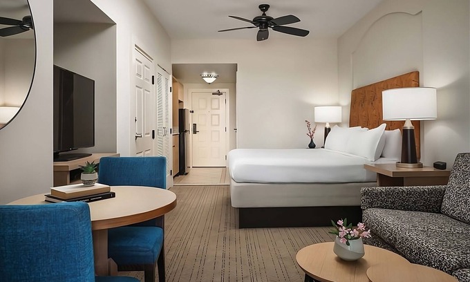 Desert Ridge Resort | Guest Room at Canyon Resort Villas