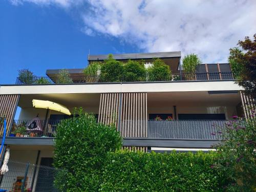Kuchl House | Guest room with private shower and toilet near Salzburg City