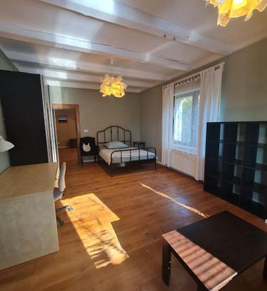 Tuchomerice Apartment | Guest Rooms in Private Home by Airport, Shared Bath, Non-Smoking, Contactless Check-in, No Staff, Quiet Stay, Short Stay
