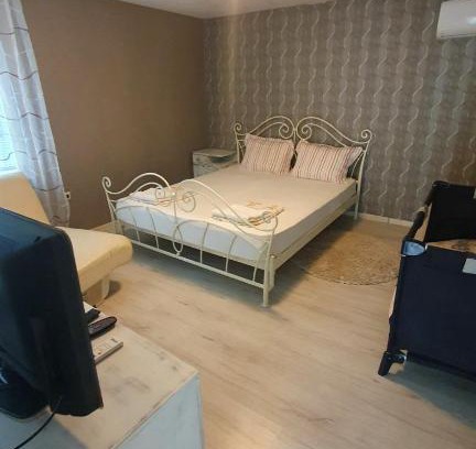 Targovishte House | Guest rooms KRASI