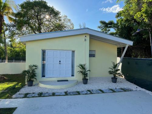 Lyford Cay House | Guesthouse, beautiful quiet location in Nassau, Bahamas