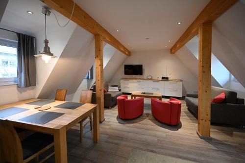Grossheirath Apartment | Guesthouse-Coburg 3