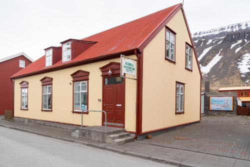 Isafjordur House | Guesthouse Gamla