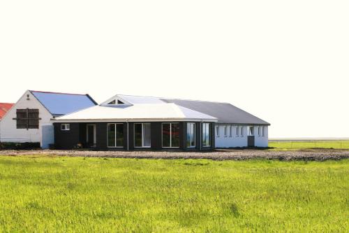 Myrdalshreppur House | Guesthouse Vellir