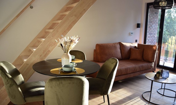 Zulte House | Guesthouse with jacuzzi in picturesque Leiedorp