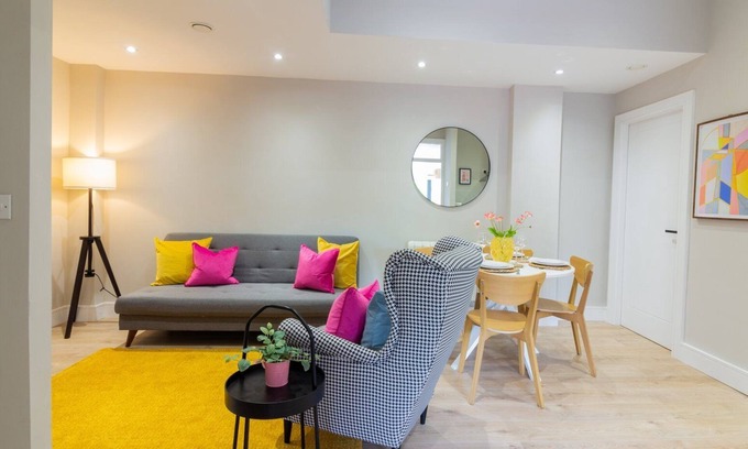 Portobello Apartment | Guestready - Enchanting 2BR Flat in Newmarket Hall