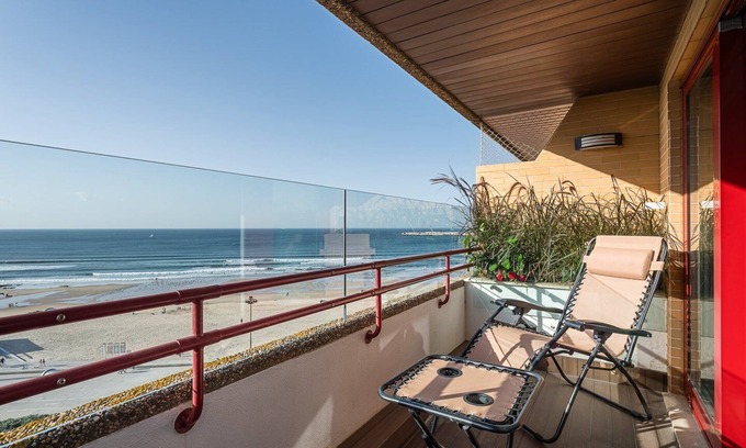 Leixões Apartment | GuestReady - One fantastic home with a sea view