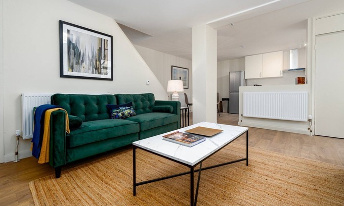 Kilburn Apartment | GuestReady - Spacious retreat at Grange Park