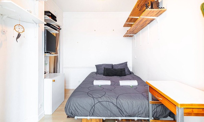 Passerelle Apartment | GuestReady - Stylish Hideaway near Bercy Parc