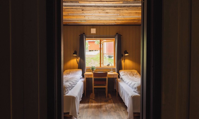 Glomfjord Cabin | Gulbrakka Basecamp