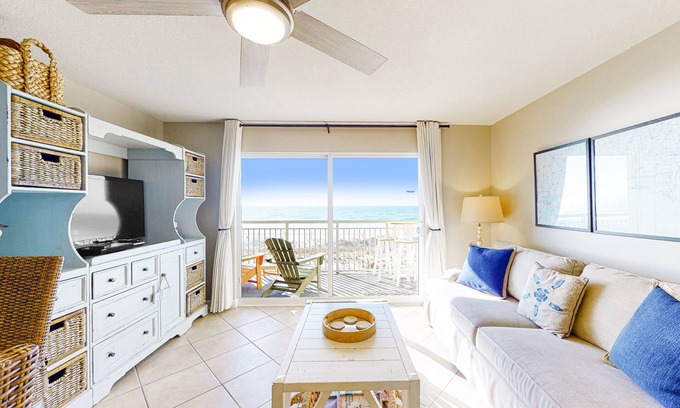Fort Walton Beach Condo | Gulf-front family condo with pool & hot tub, AC, private W/D, balcony, WiFi
