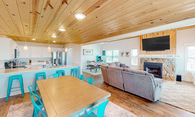 Cape San Blas House | Gulf-view beach house with patio, foosball, central AC, & W/D - dog-friendly