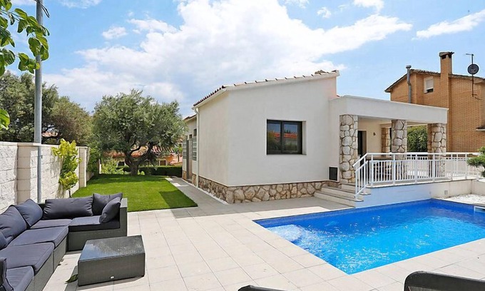 Cambrils House | Gunella by Interhome
