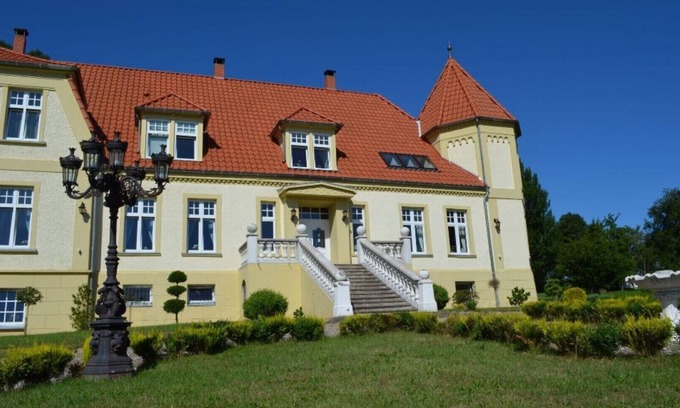Hohenkirchen Apartment | Gutshaus Wohlenhagen - Apartment 4: Max. 3 persons (45 m2) Tower room