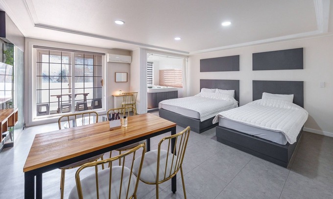 Gyeongju House | Gyeongju The Stay Spa Pension