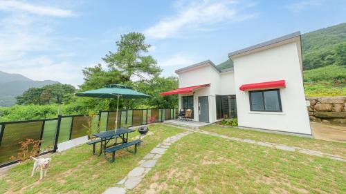 Gyeongsan House | gyeongsan stage-ipple pet pension