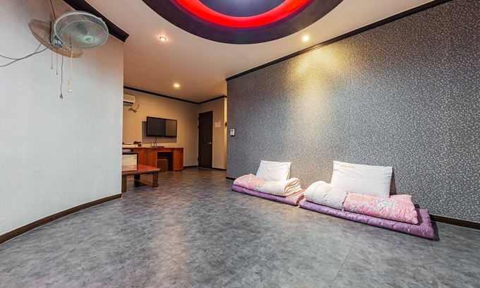 Kwangsu Hotel | Gyeryong White Hotel