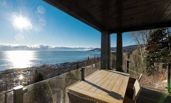 La Malbaie Villa | Hôtel à la maison - Villa du Grand Fleuve avec spa