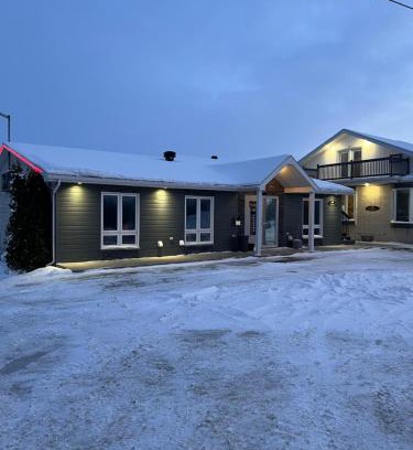 St. Felicien Hotel | Hôtel Auberge St-Félicien