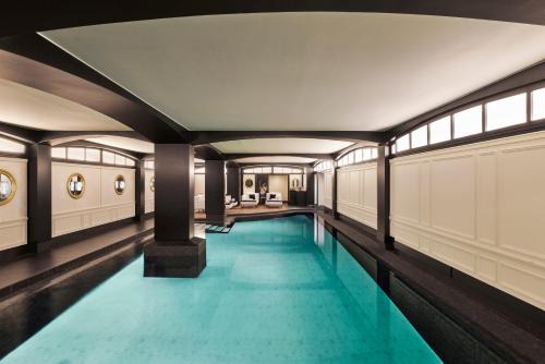 Champs-Elysees Hotel | Hôtel Barrière Fouquet's Paris