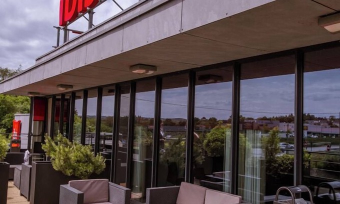 Ploumagoar Hotel | Hôtel Ibis de Guingamp Cœur de Bretagne