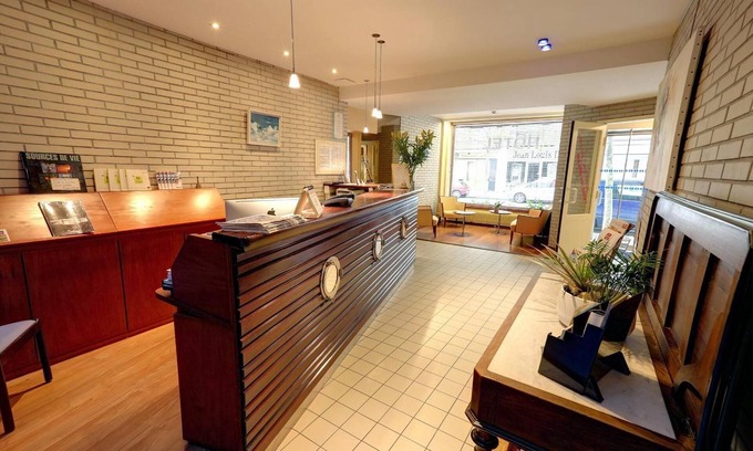Malo-les-Bains Hotel | Hôtel L'Hirondelle