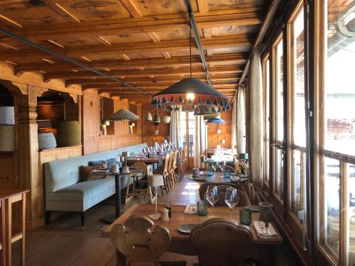 St. Luc Hotel | Hôtel Le Grand Chalet Favre