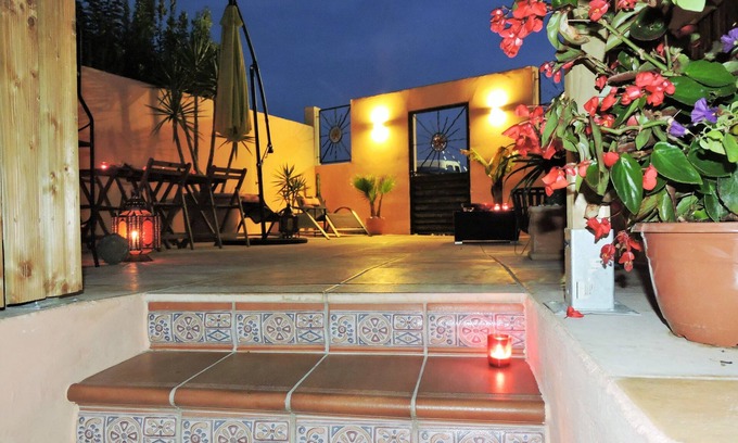 Elne Hotel | Hôtel Logis Carasol