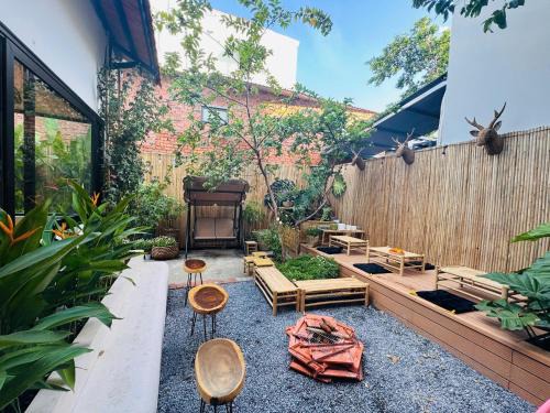 Binh Thanh House | Hạt Nắng Garden - Homestay & Restaurant